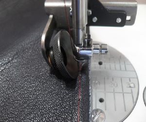 HD Roller Foot BP (for High Speed, HD9, 7/9mm high shank models) screw on foot